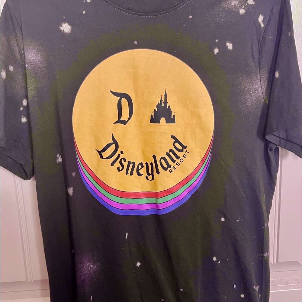 Disneyland Resort DLR Logo Bleach Spot Disney Castle T-shirt - Adult Small